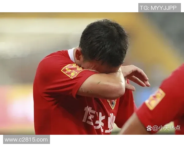 足球球星蔑称背后的文化现象与粉丝心态解析 足球球星蔑称背后的文化现象与粉丝心态解析